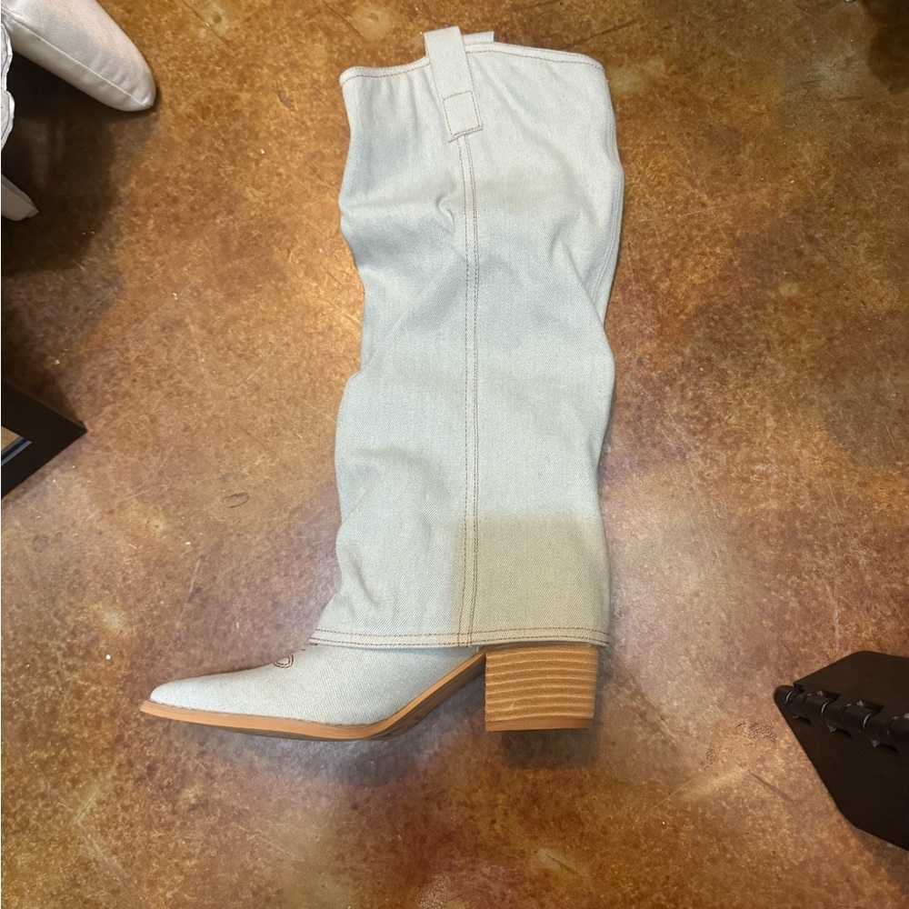 Mi.iM Women's Heeled Boots - Light Blue and Tan